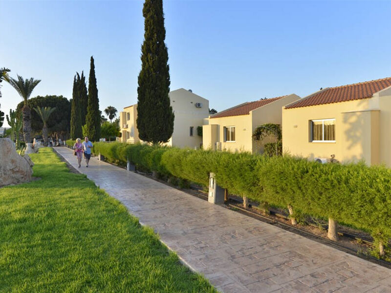 Makronisos Holiday Village