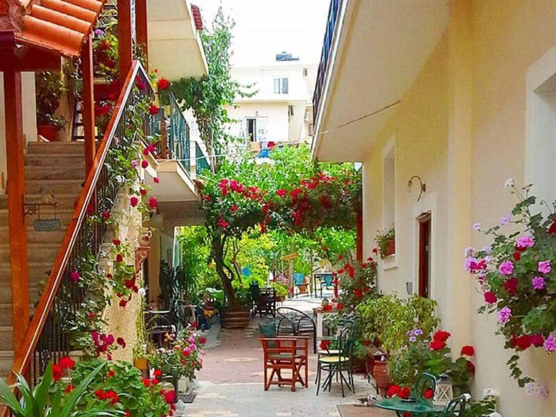 Studia a apartmány Villa Manolis