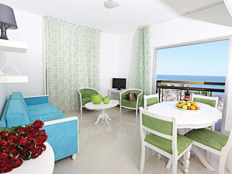 Marlita Beach Hotel Apartments