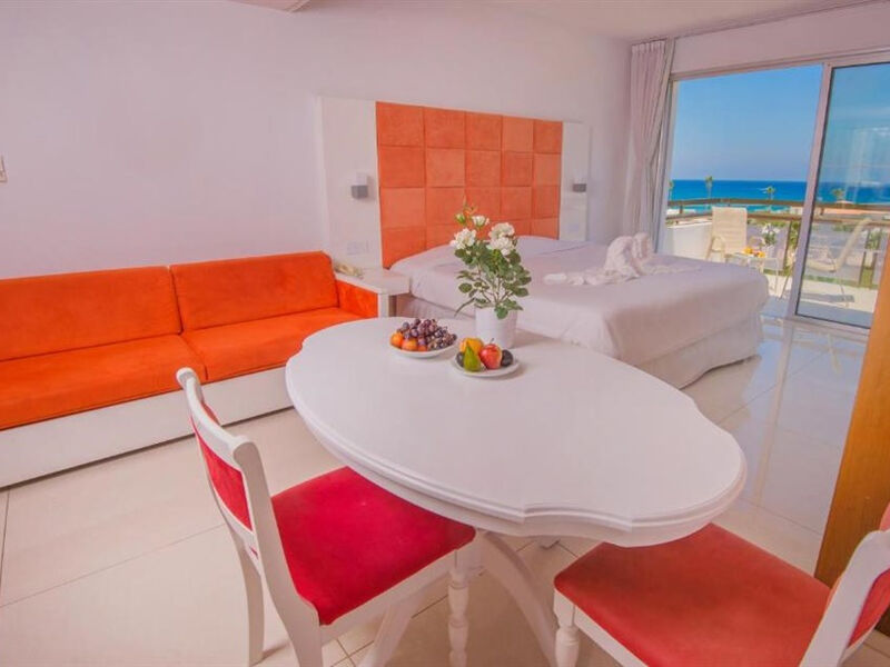 Marlita Beach Hotel Apartments