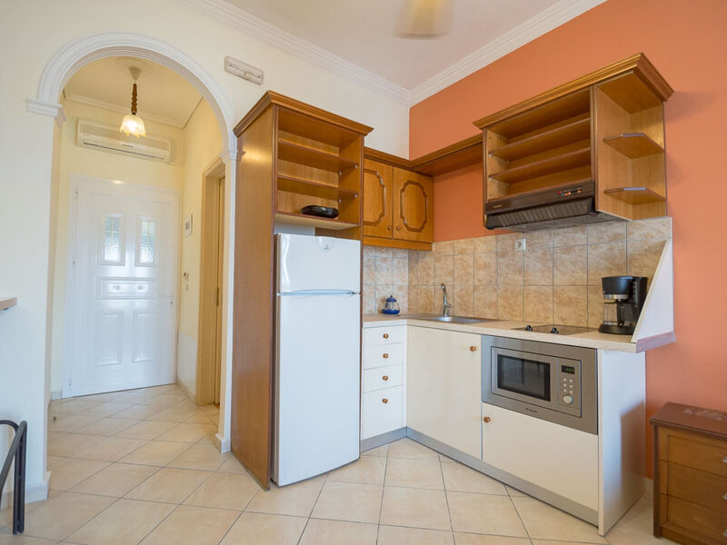 Mazis Apartments