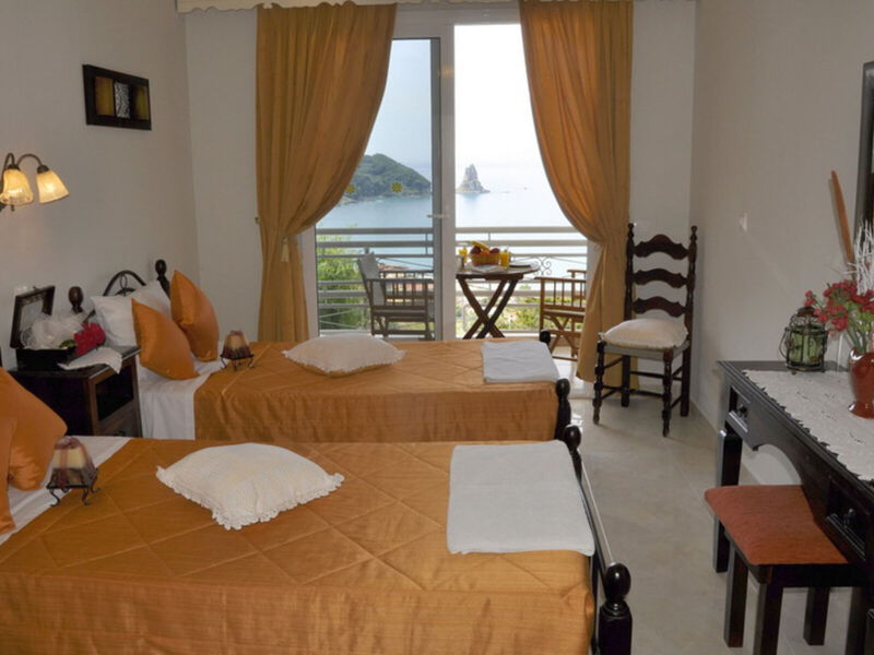 Mazis Apartments
