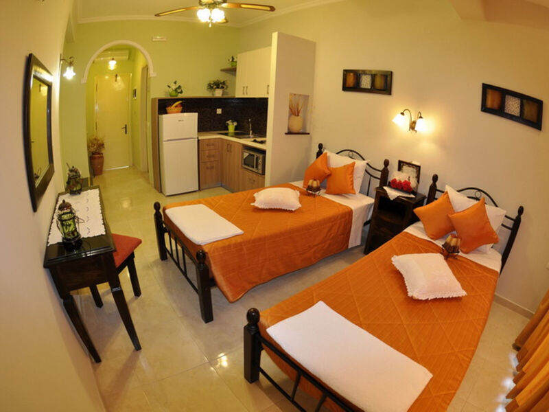 Mazis Apartments