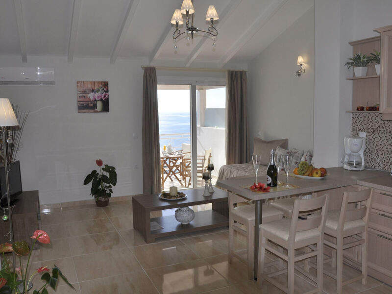 Mazis Apartments