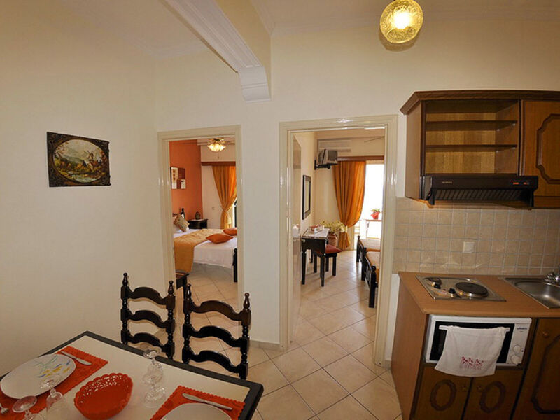 Mazis Apartments