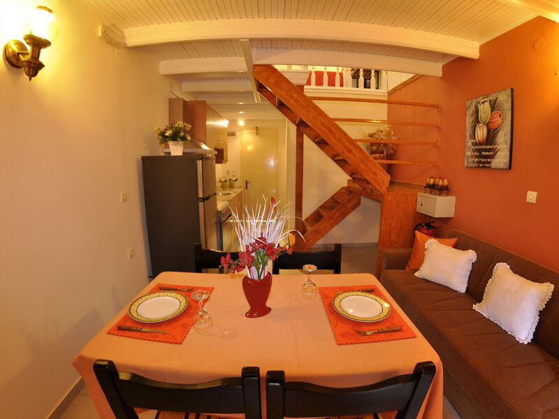 Mazis Apartments
