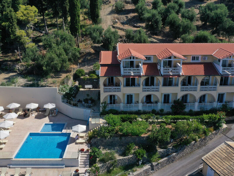 Mazis Apartments