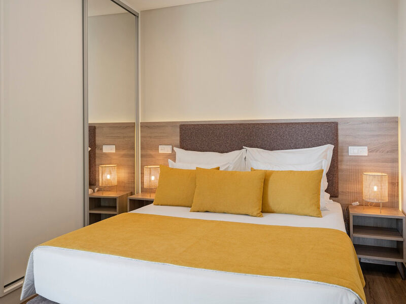 Monumental Plaza By Petit Hotels
