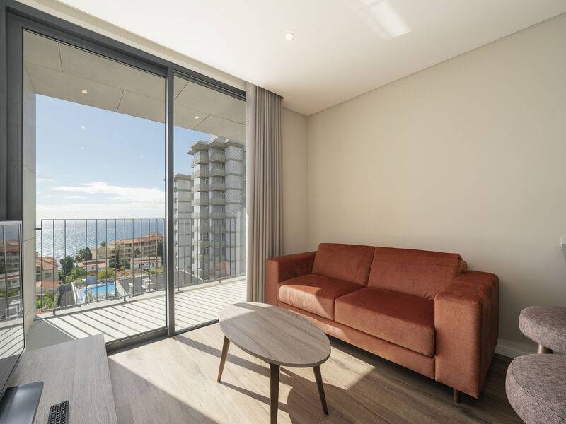 Monumental Plaza By Petit Hotels