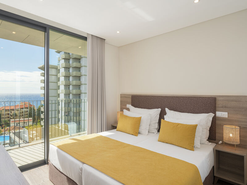 Monumental Plaza By Petit Hotels