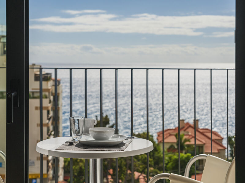 Monumental Plaza By Petit Hotels