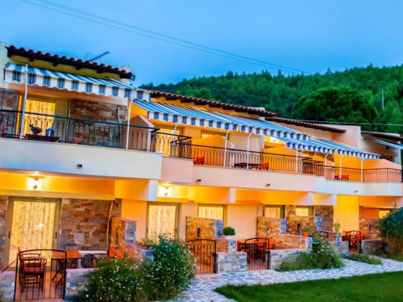 Studia a apartmány Nefeli