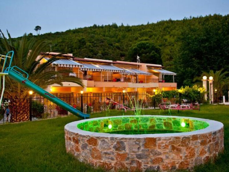 Studia a apartmány Nefeli
