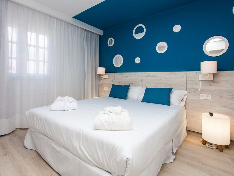 R2 Bahía Kontiki Beach