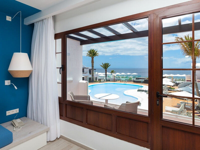 R2 Bahía Kontiki Beach