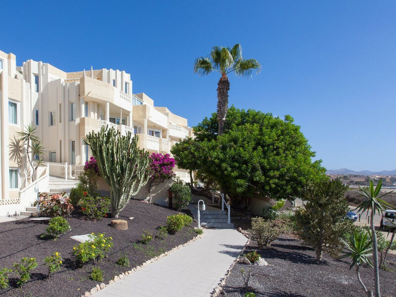 R2 Maryvent Beach Apartment