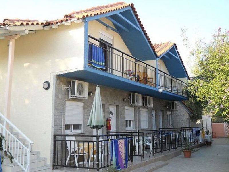 Sakis