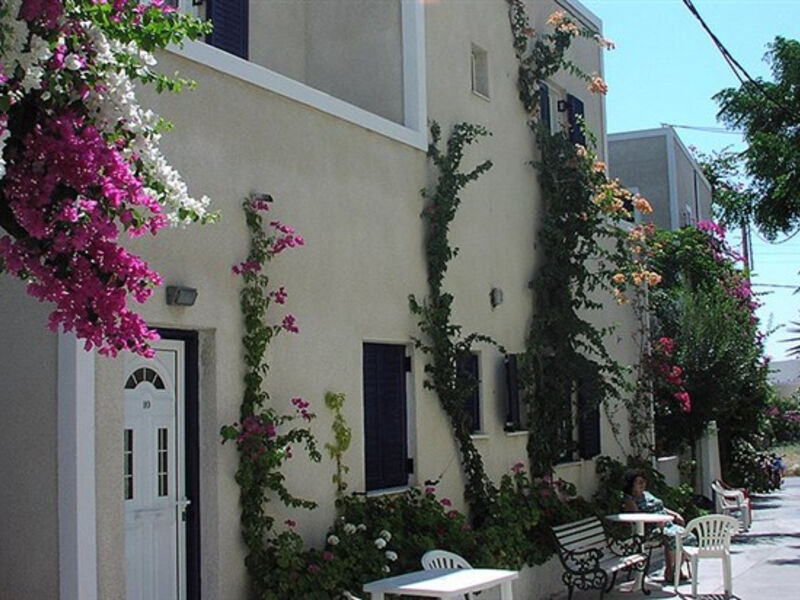 Studia Santorini Houses