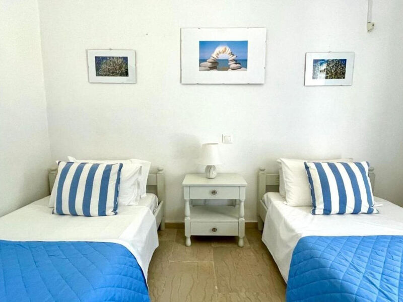 Sunflower Apartments & Studios