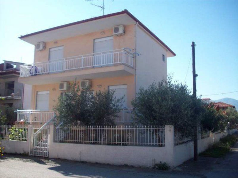 vila Christos II.