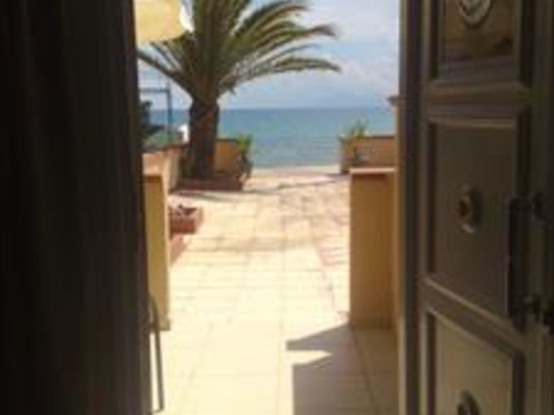 Vila Nelly