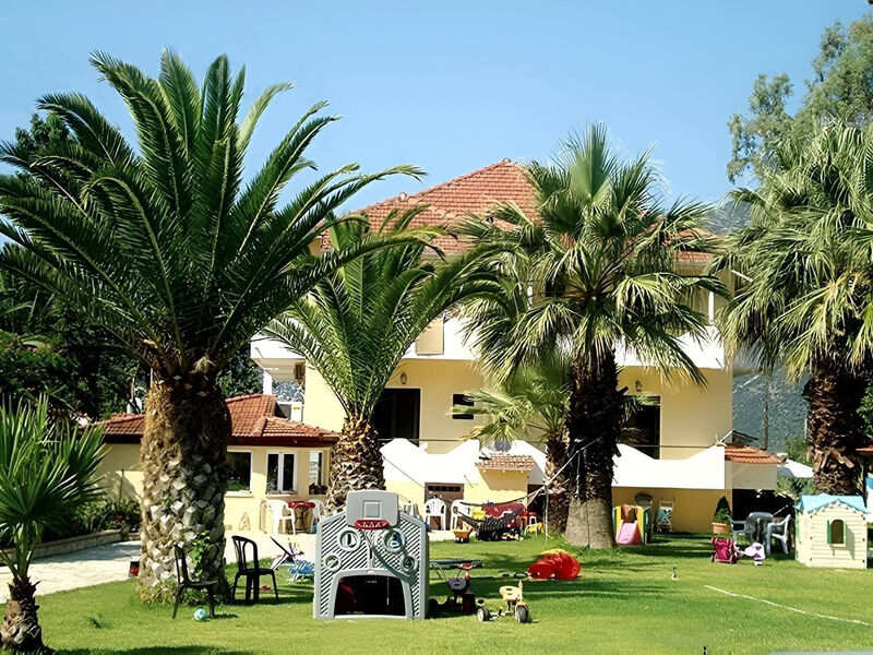 Villa Makis