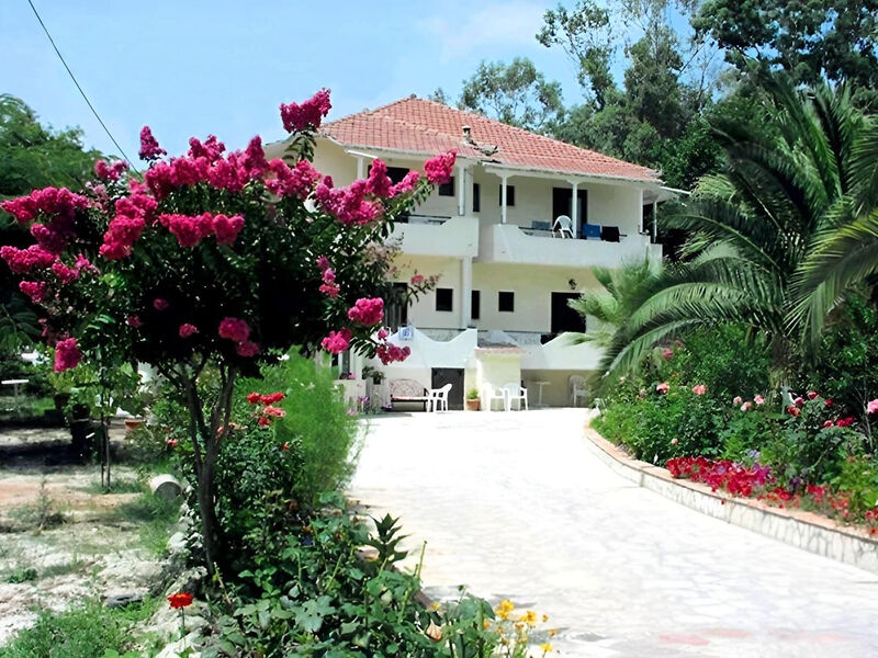 Villa Makis