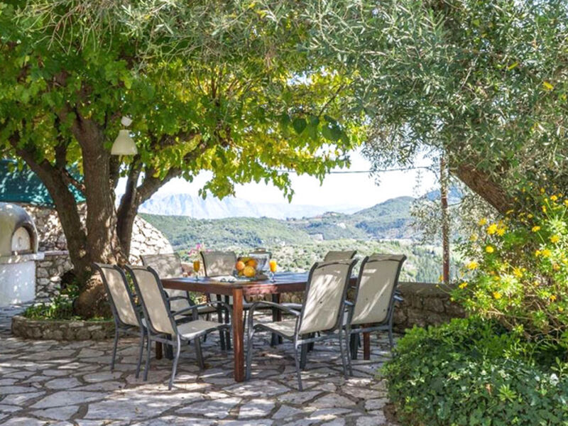 Villa Old House And Guest House