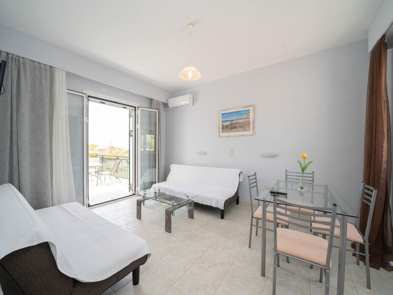 Xi Village Rooms & Apartments