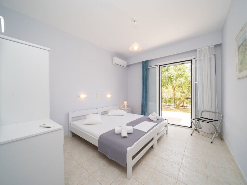 Xi Village Rooms & Apartments