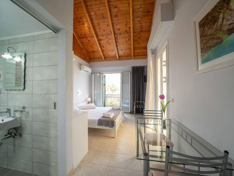 Xi Village Rooms & Apartments