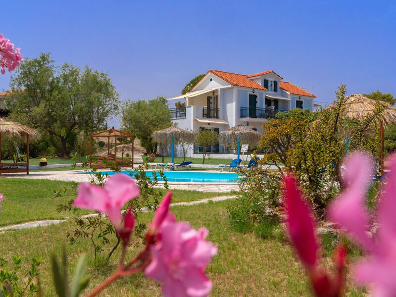 Xi Village Rooms & Apartments