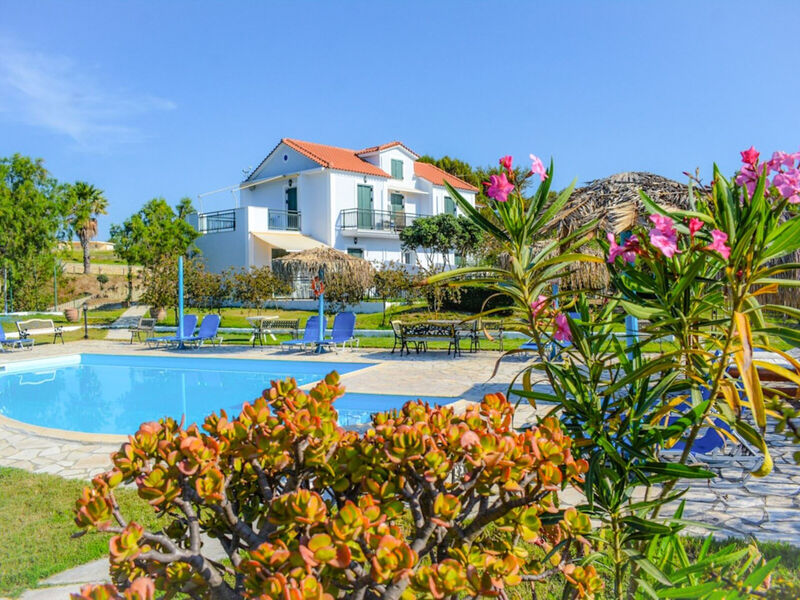 Xi Village Rooms & Apartments