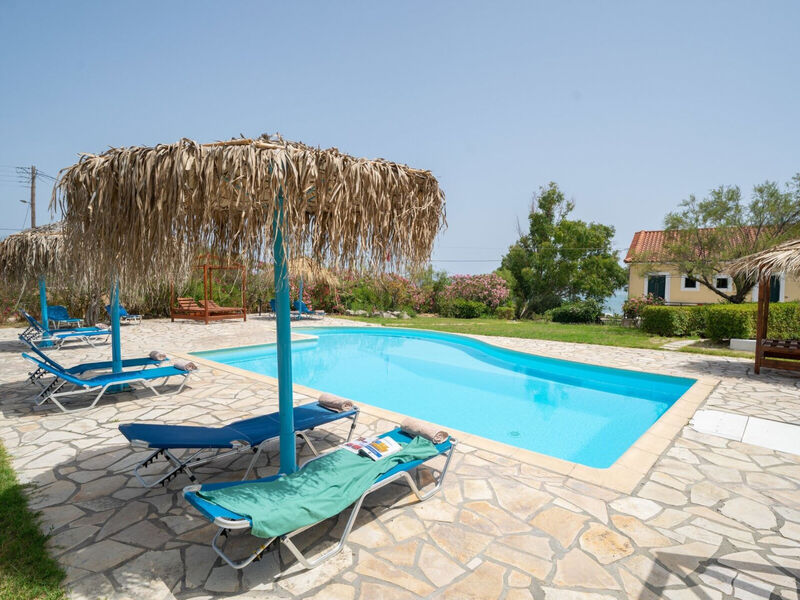 Xi Village Rooms & Apartments