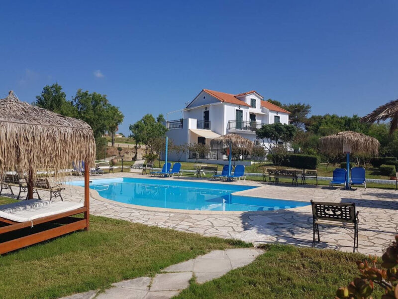 Xi Village Rooms & Apartments