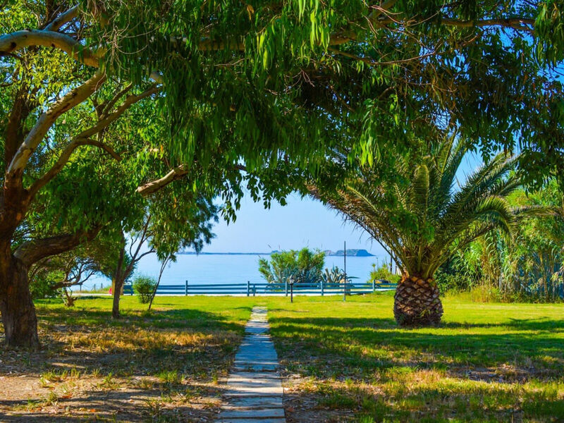 Xi Village Rooms & Apartments