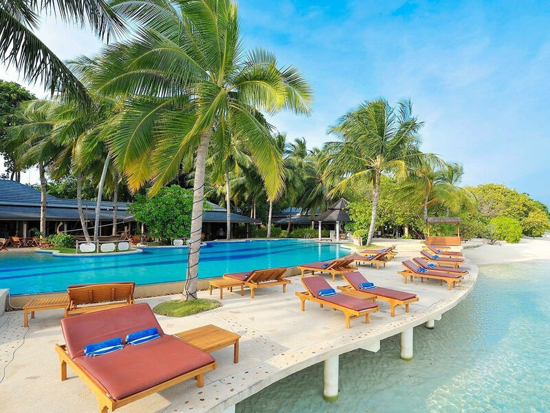 Royal Island Resort & Spa