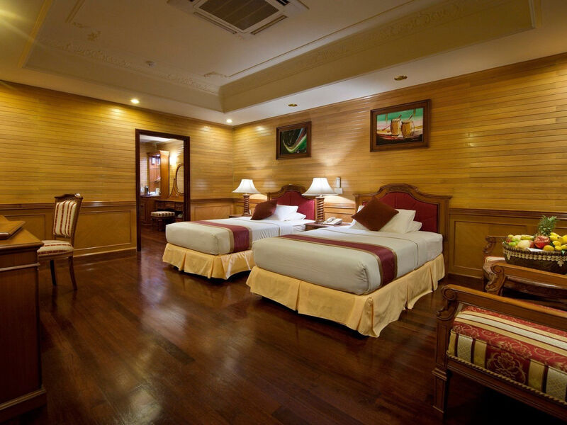 Royal Island Resort & Spa