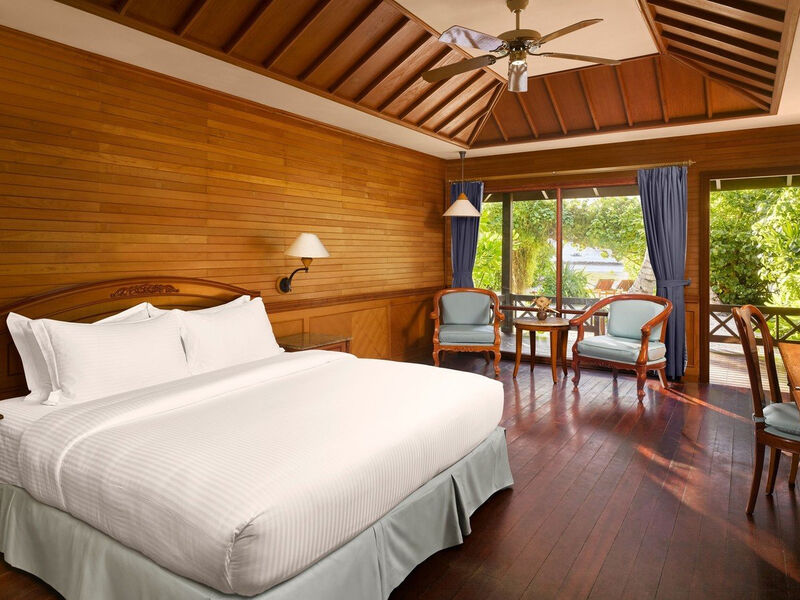 Royal Island Resort & Spa